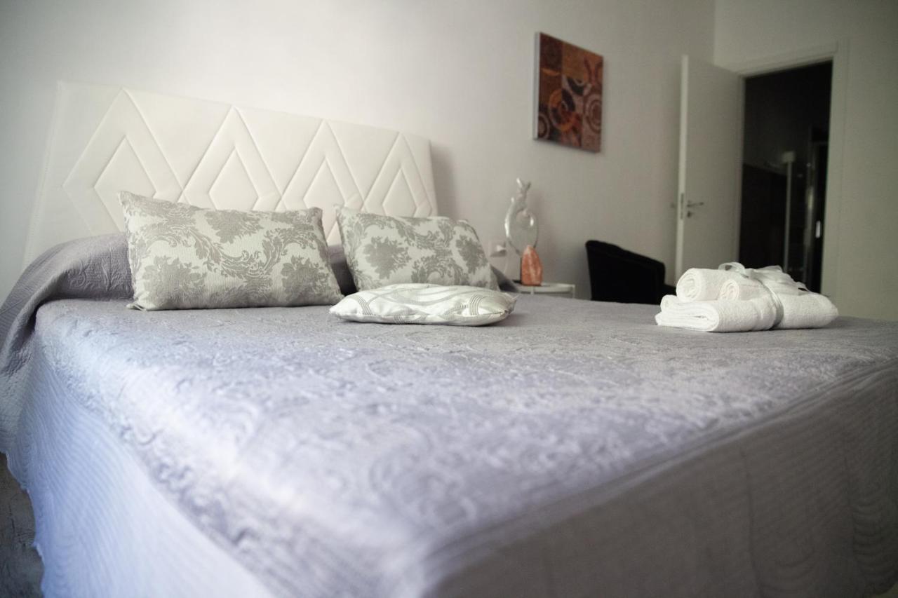 Aleandre Bed & Breakfast Foggia Bagian luar foto