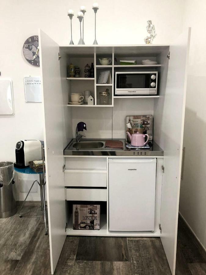 Aleandre Bed & Breakfast Foggia Bagian luar foto