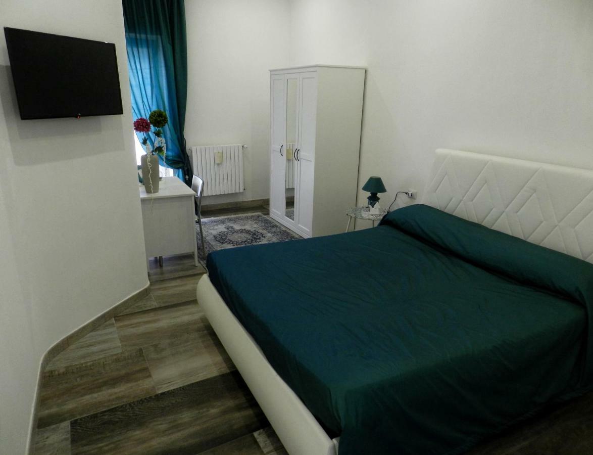 Aleandre Bed & Breakfast Foggia Bagian luar foto
