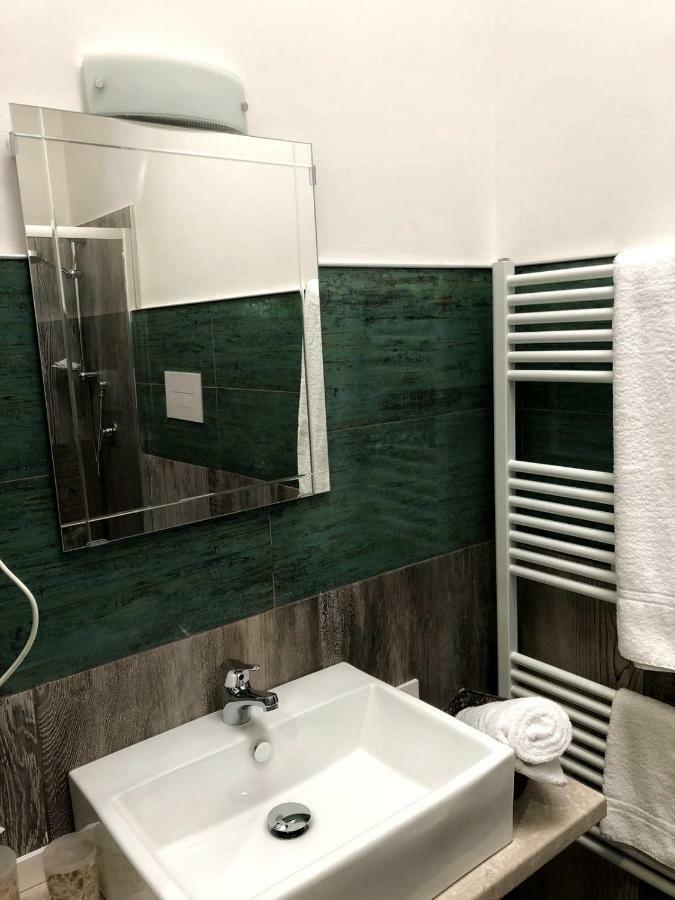 Aleandre Bed & Breakfast Foggia Bagian luar foto