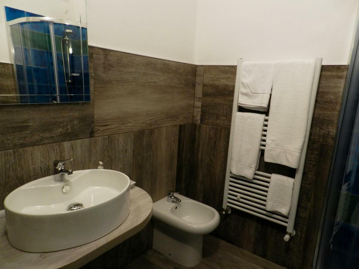 Aleandre Bed & Breakfast Foggia Bagian luar foto